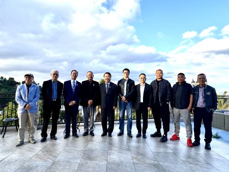 左起：Andy纪、Andy吕、刘涛、刘铭、冯烨、赵林、朱俊英、王吉明、李福刚、张明