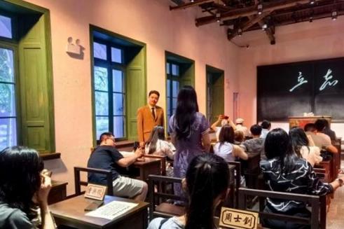 沉浸式剧场兴起 成中国游客旅途“新景”
