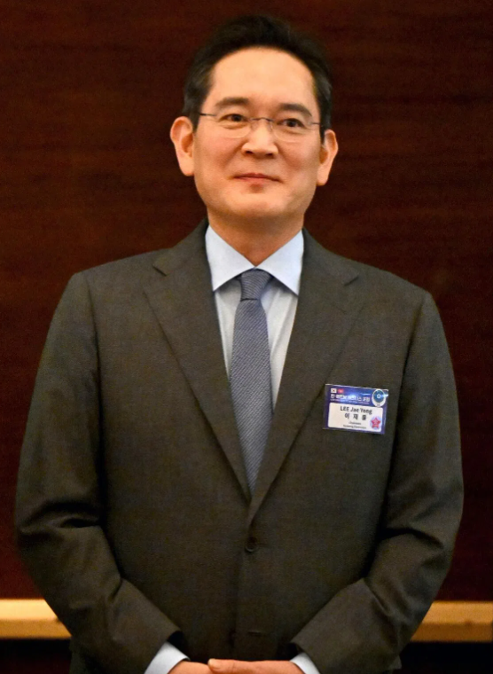 工会此前称将大规模罢工 韩国三星电子会长李在镕致歉