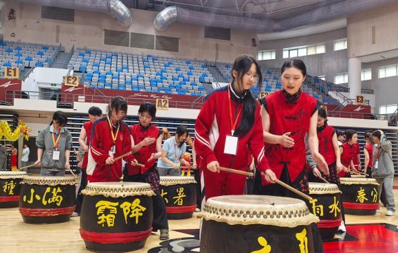 澳门中学师生走进华侨大学体验中华传统文化