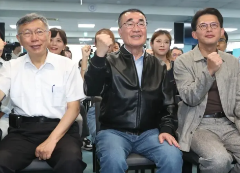 战新北李四川与民众党竞总合体李承诺全力辅选白参选人