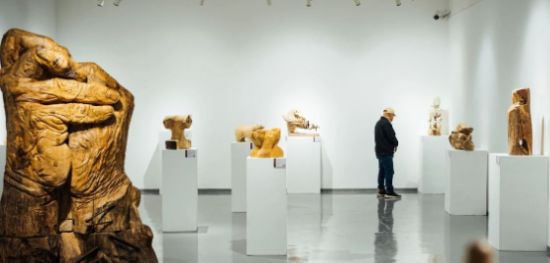 中央美院雕塑系木雕工作室优秀师生作品亮相景德镇